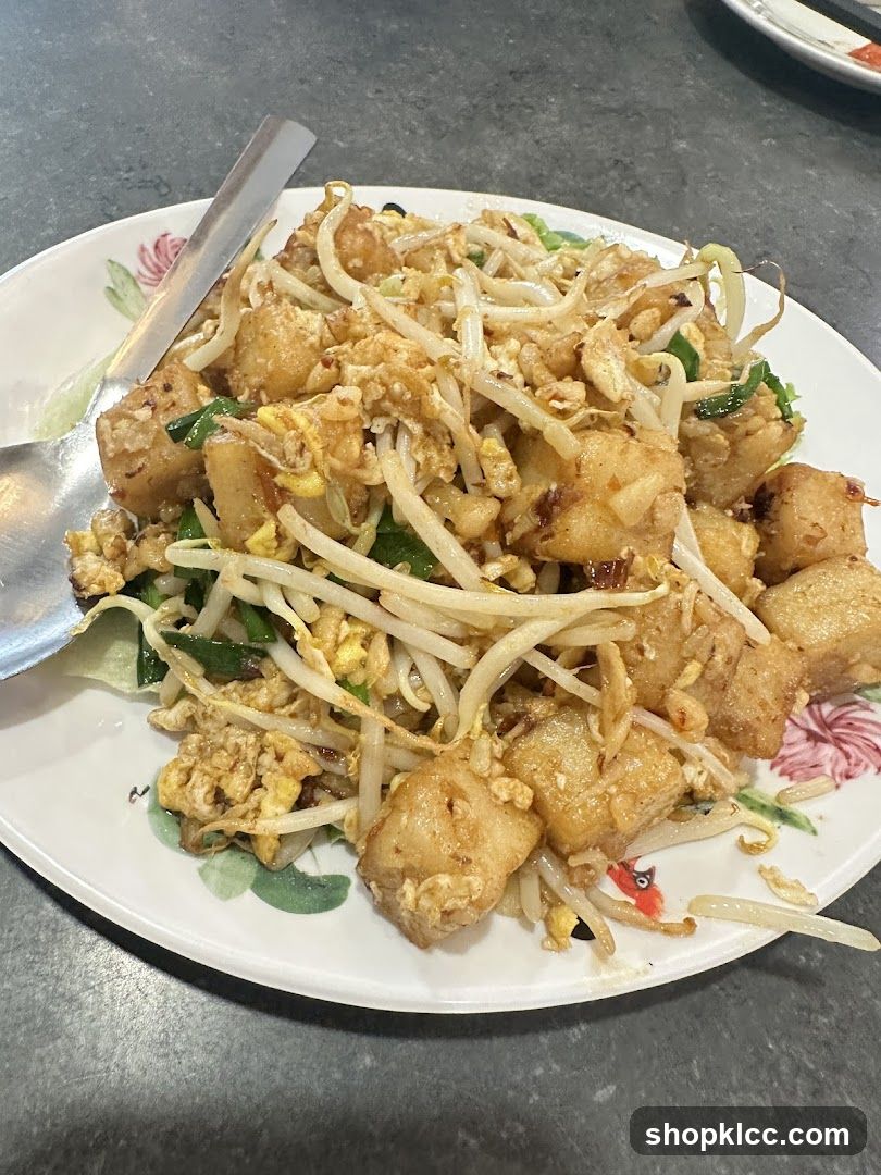 Stir-fried Tofu with Bean Sprouts and Egg