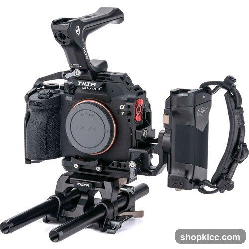 Camera Rig with Tilt-Shift Lens Mount