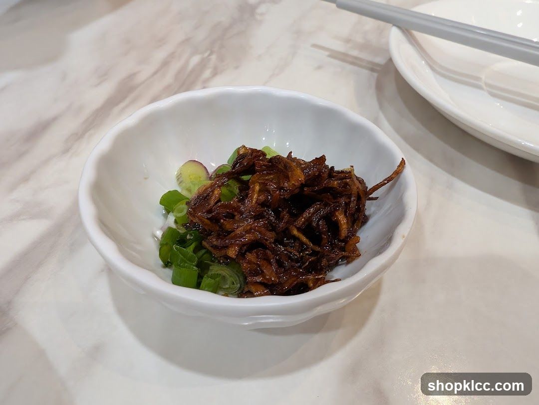 Bowl of Fried Shallots with Green Onions