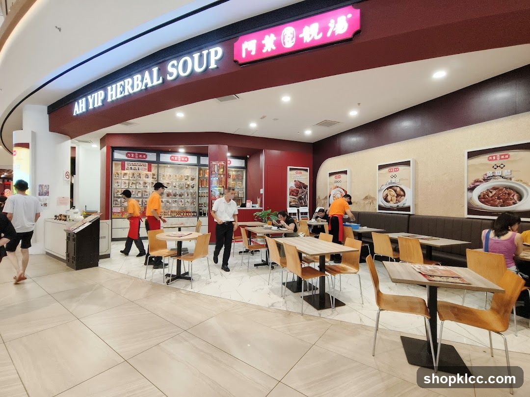 AH YIP HERBAL SOUP Interior View