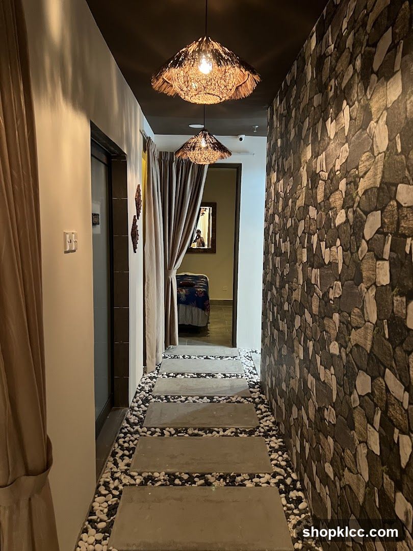 Spa Corridor