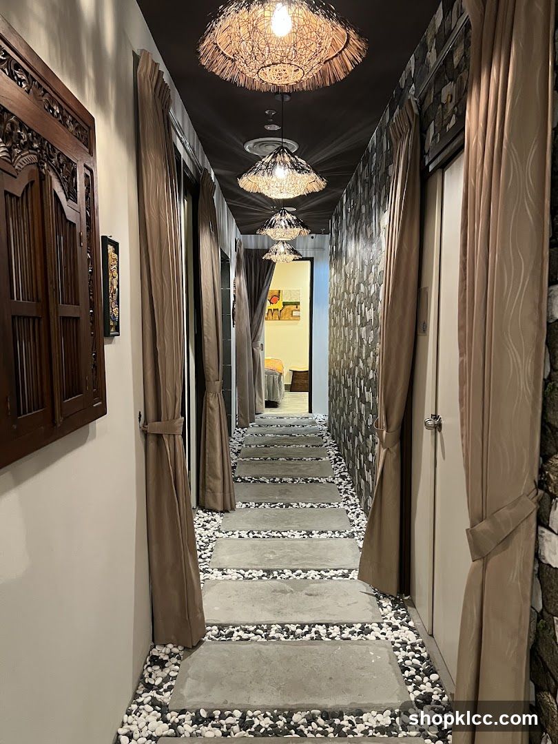 Spa Corridor