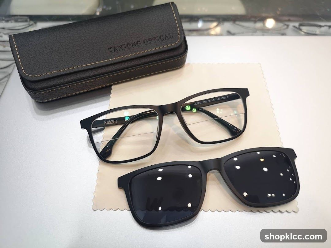 Eyeglasses Display
