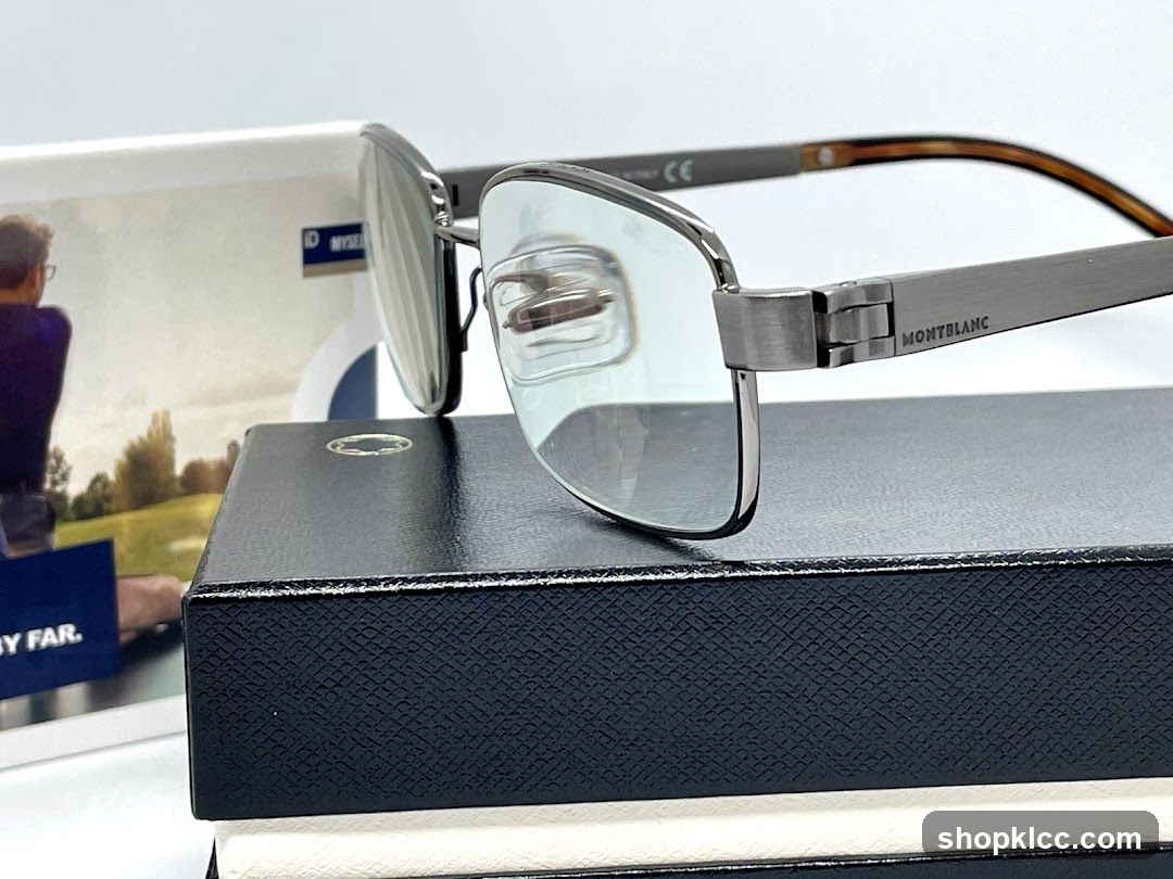 Montblanc Eyeglasses Display