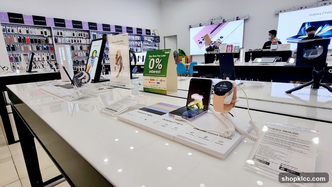 Electronics Store Display