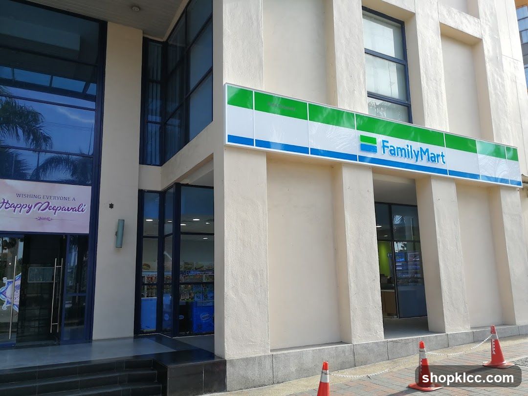FamilyMart