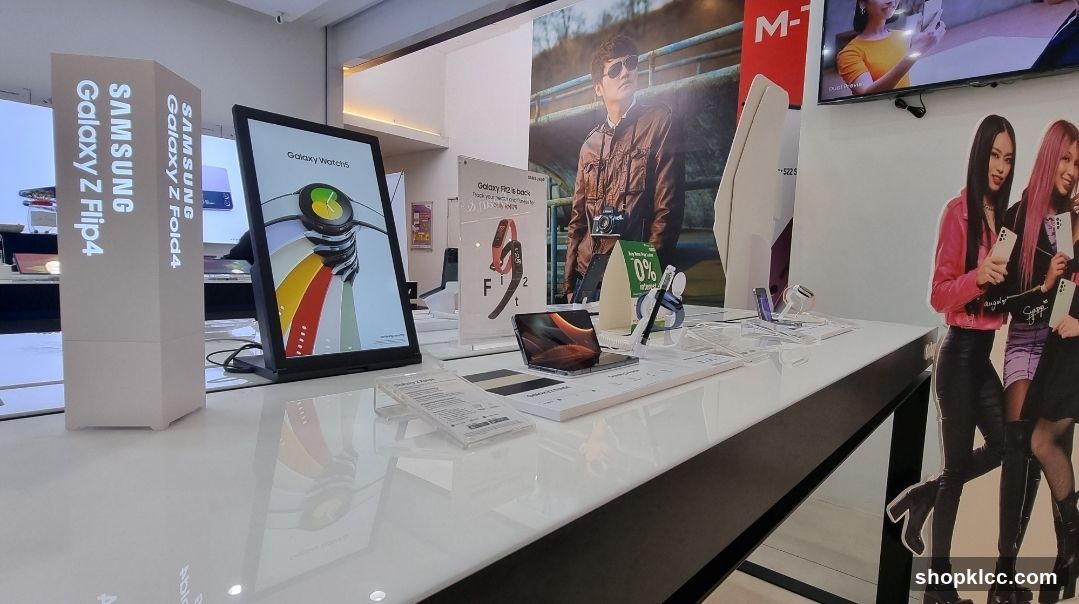 Samsung Product Display