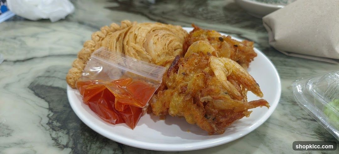 Fried Snacks with Sauce