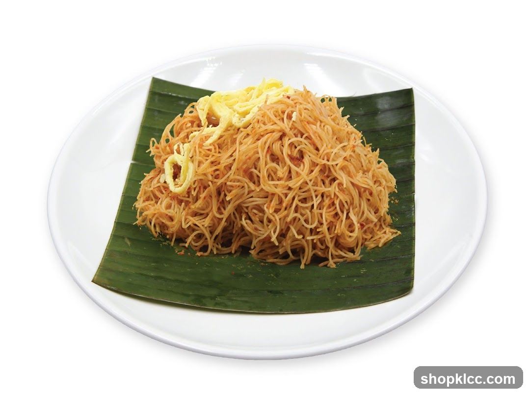 Noodles with Egg on Banana Leaf