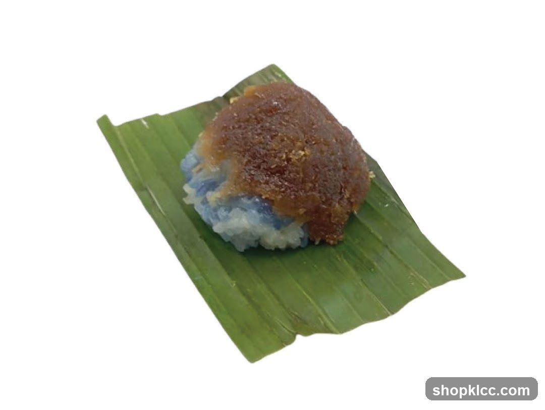 Blue sticky rice with brown sugar topping