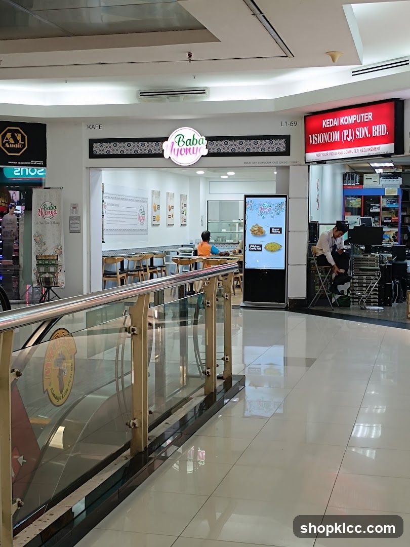 Baba Nyonyo Cafe and Computer Store