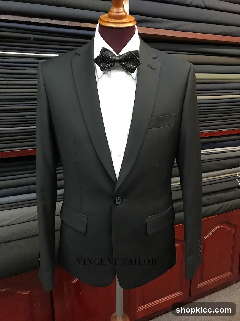 Black Suit Display