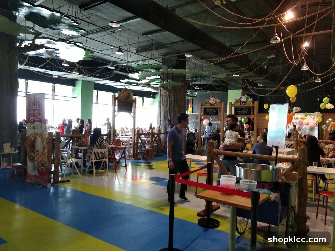 Jungle Cafe Interior