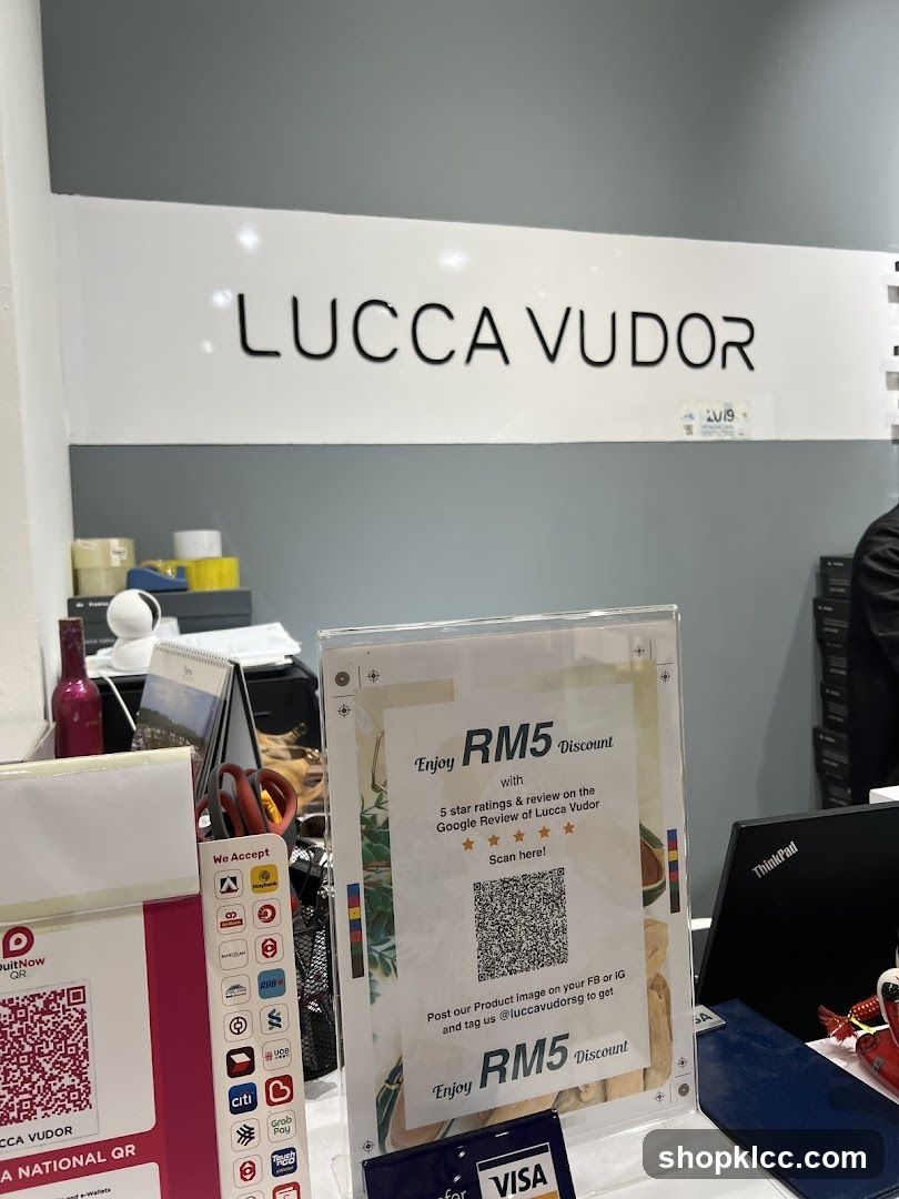 Lucca Vudor Interior Display