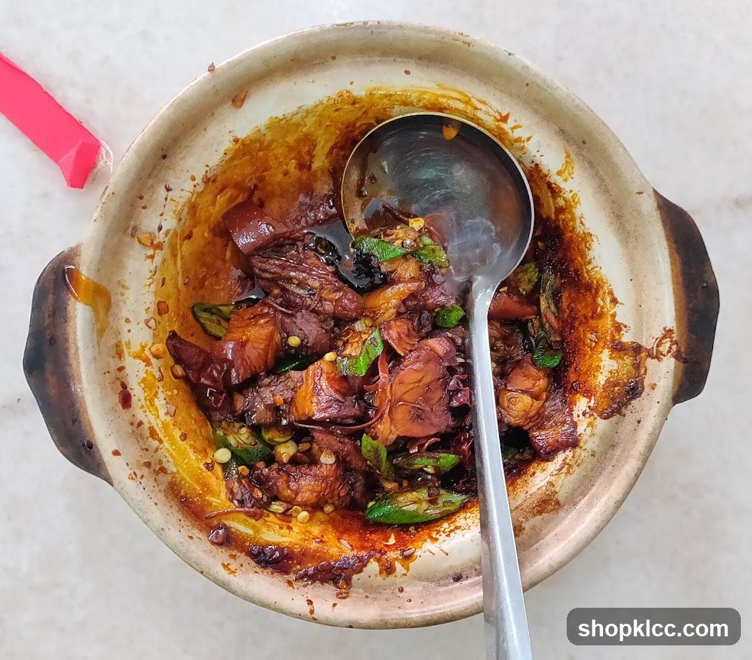 Sambal Beef in Clay Pot