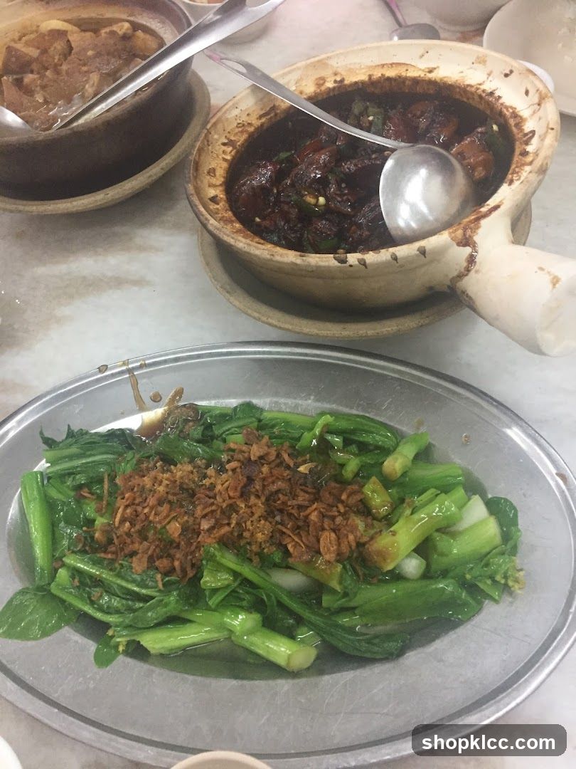 Cantonese-style claypot dishes and stir-fried greens