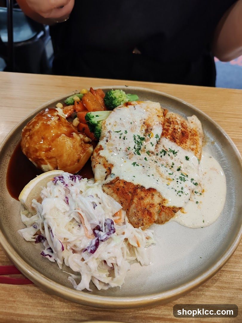Grilled Fish with Creamy Sauce and Coleslaw