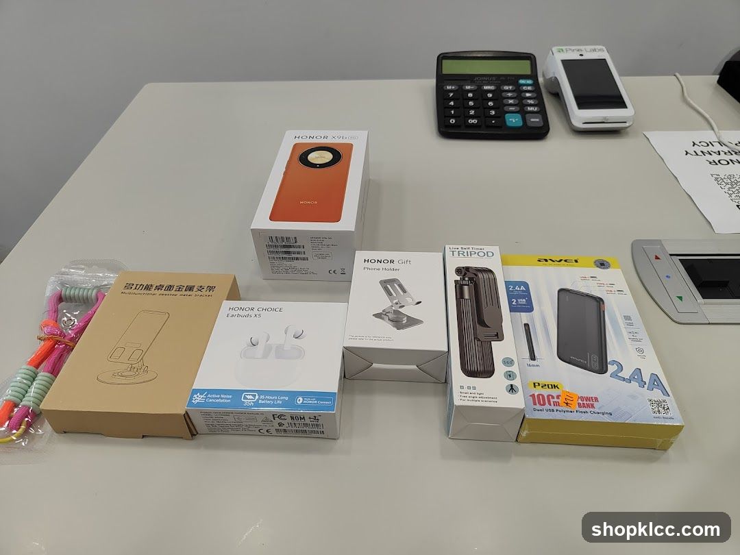 Electronics and Accessories Display