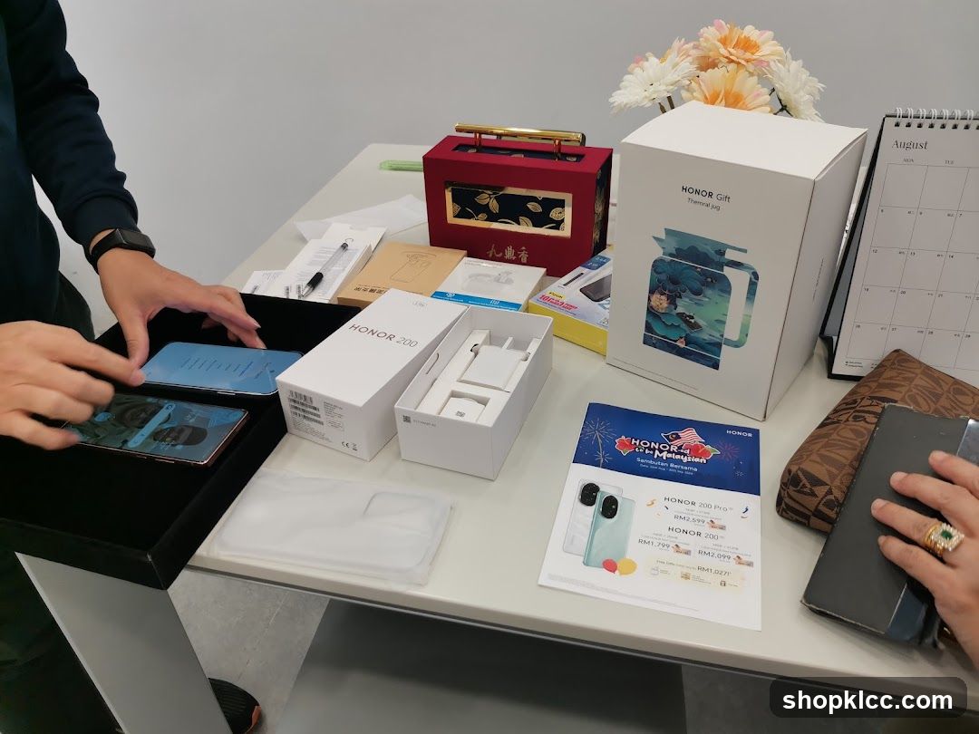 Honor Phone Display Table