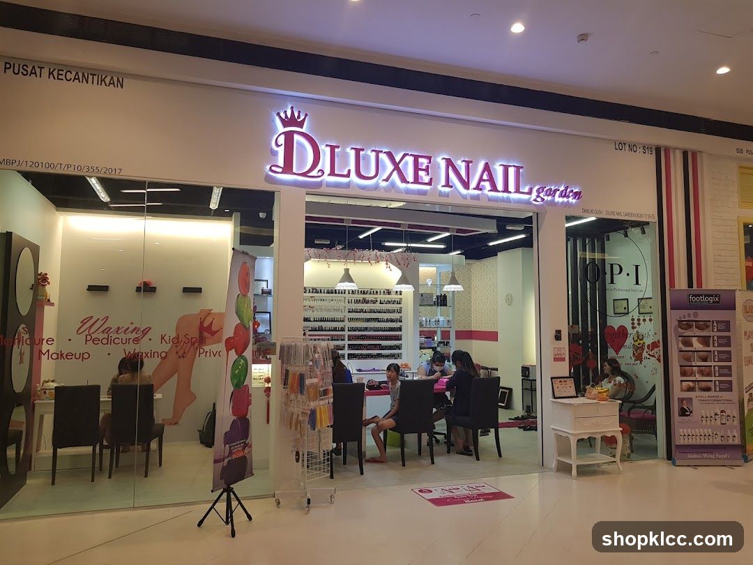 Dluxe Nail Garden