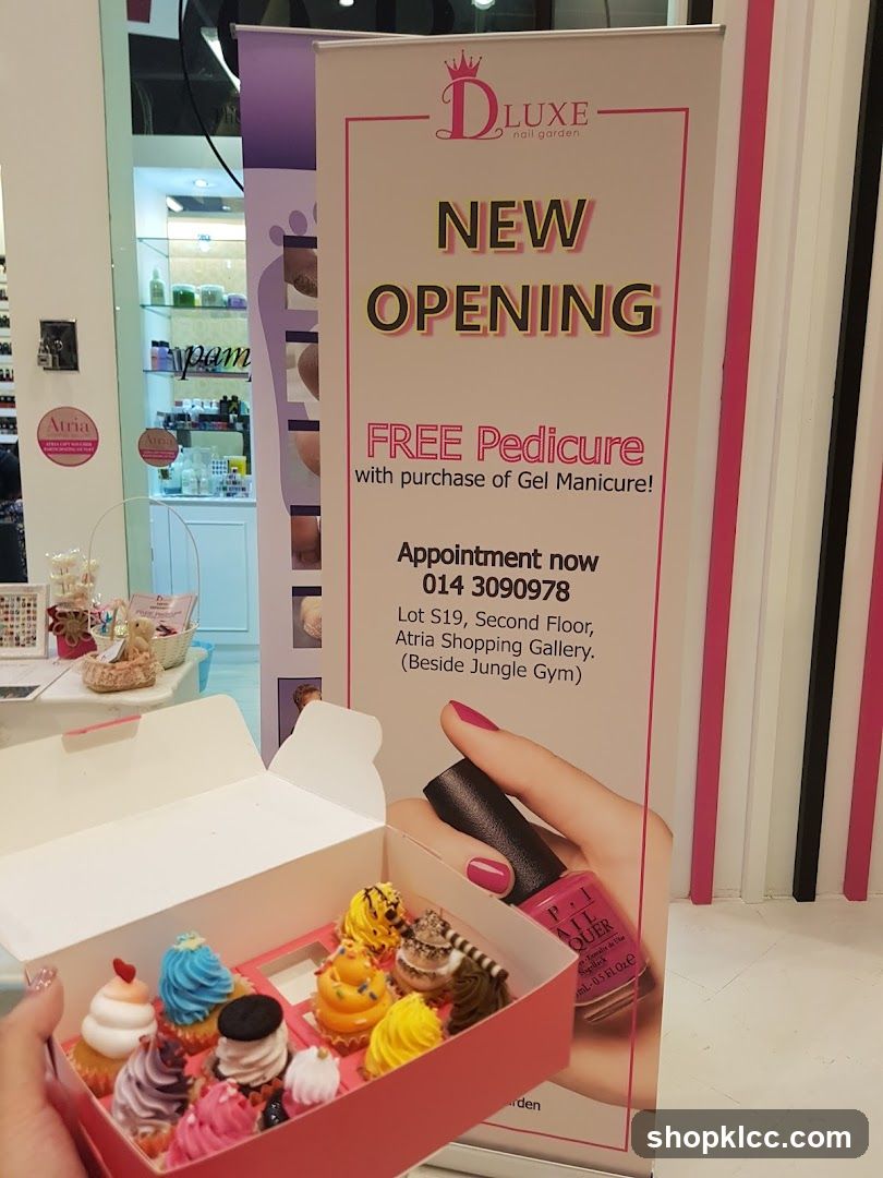 New Opening Advertisement and Cupcakes