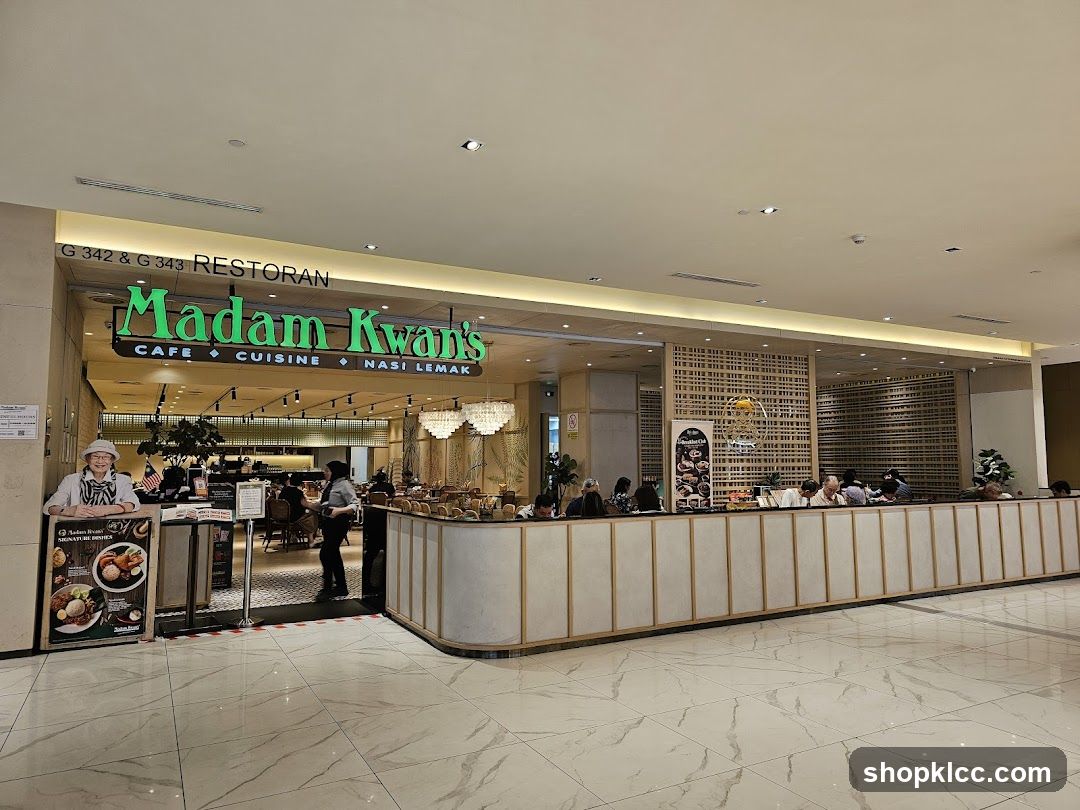 Madam Kwan's Restaurant Interior