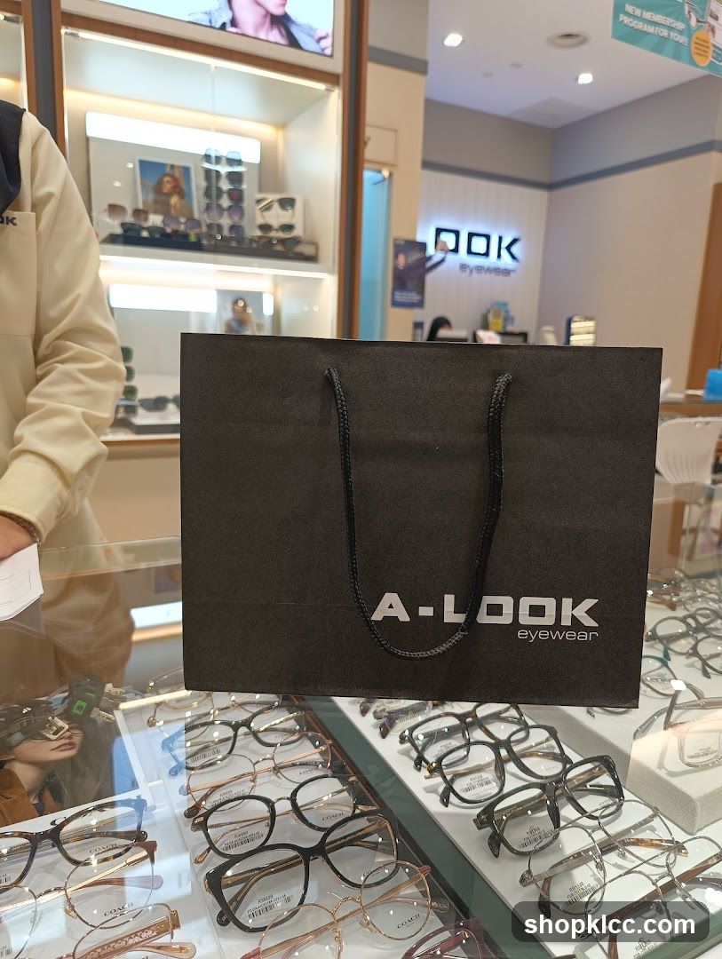 A-LOOK Eyewear Store Interior