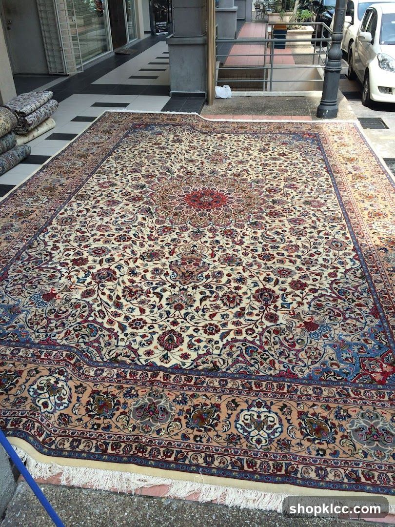 Outdoor Rug Display