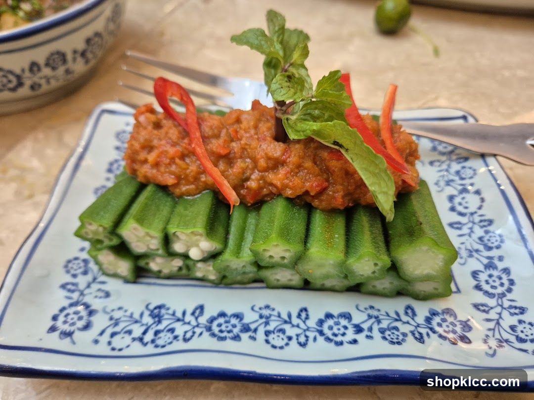 Okra with Spiced Paste