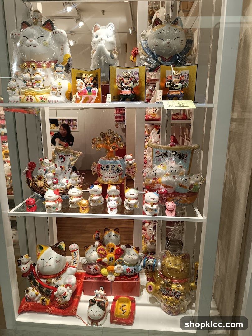 Maneki-neko Display Shelf
