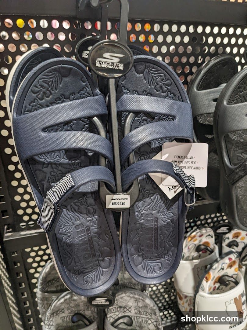 Skechers Slides Display
