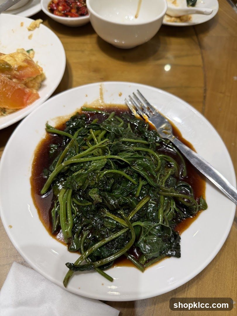 Stir-fried Greens with Sauce