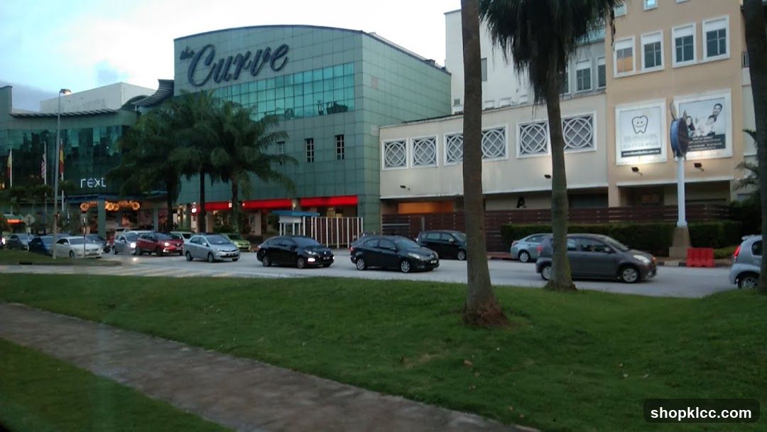 The Curve Mall Exterior