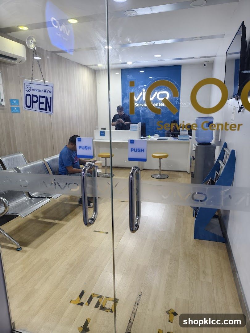 Vivo Service Center Interior View