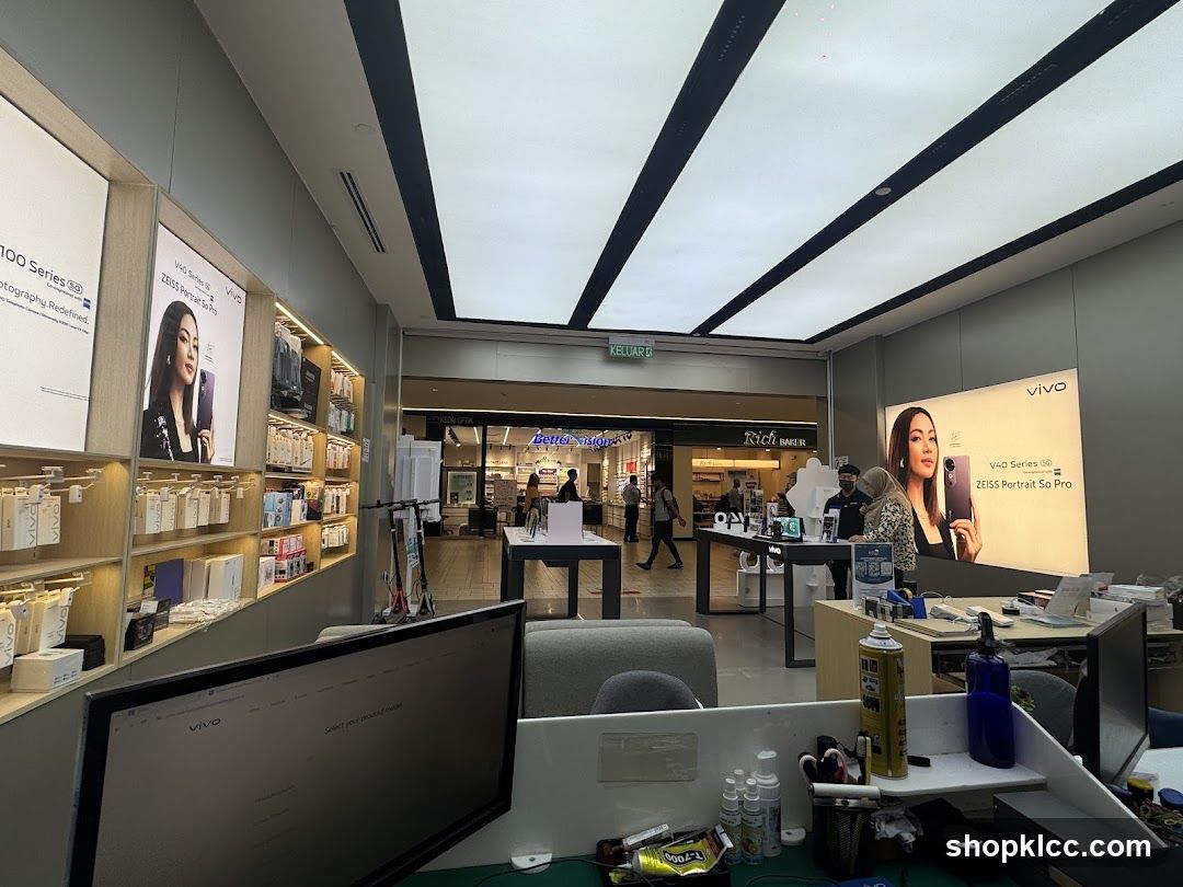 vivo Store Interior