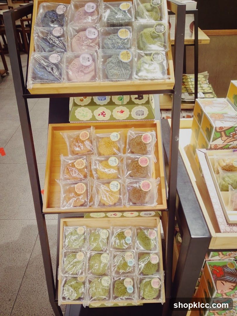 Packaged Pastries Display