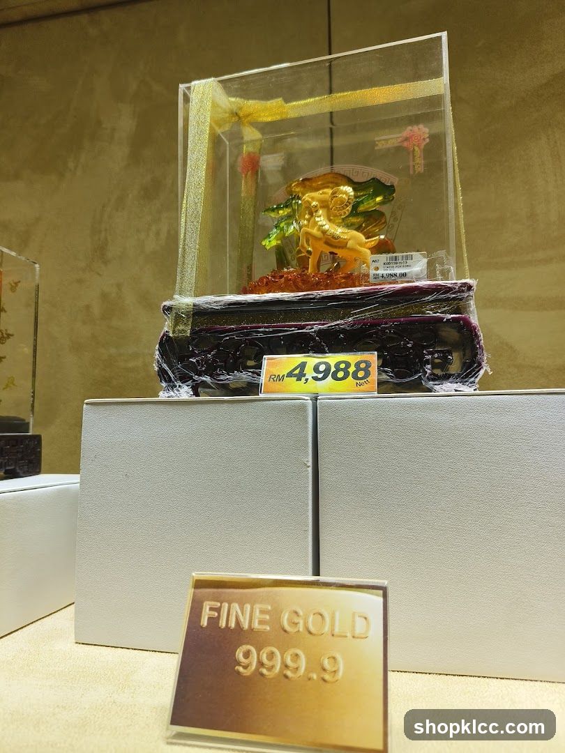 Fine Gold Display