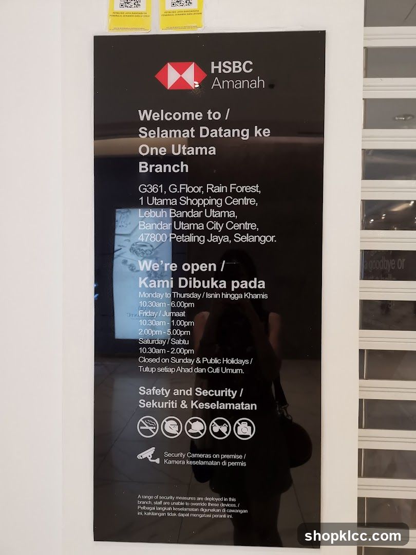 HSBC Amanah One Utama Branch Signage
