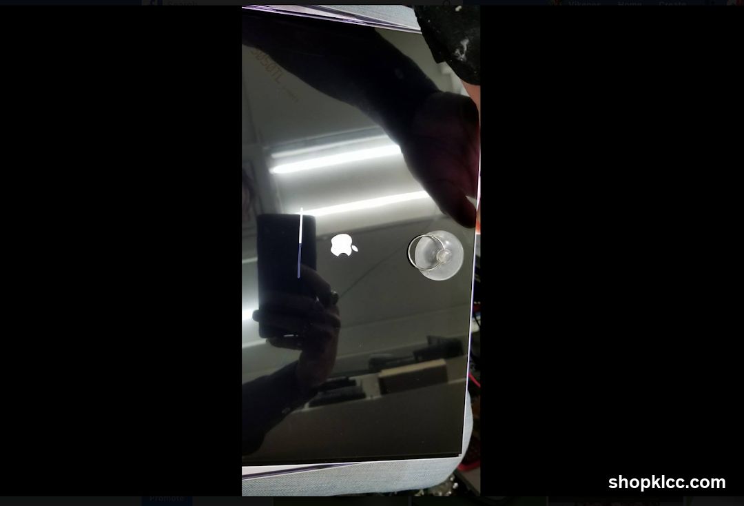 Apple Store Reflection