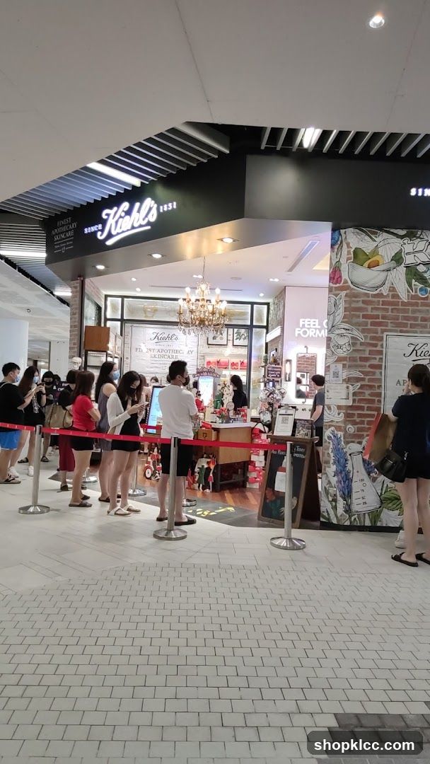 Kiehl's Store Interior