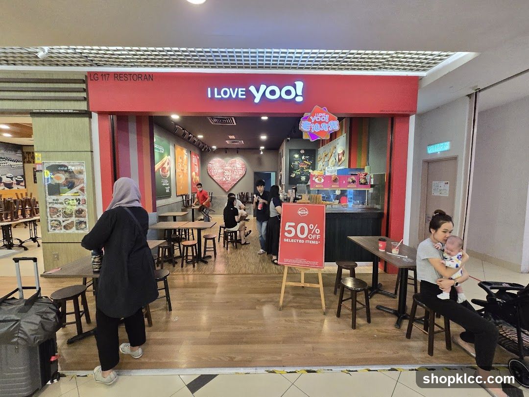 I LOVE YOU! Restaurant Interior
