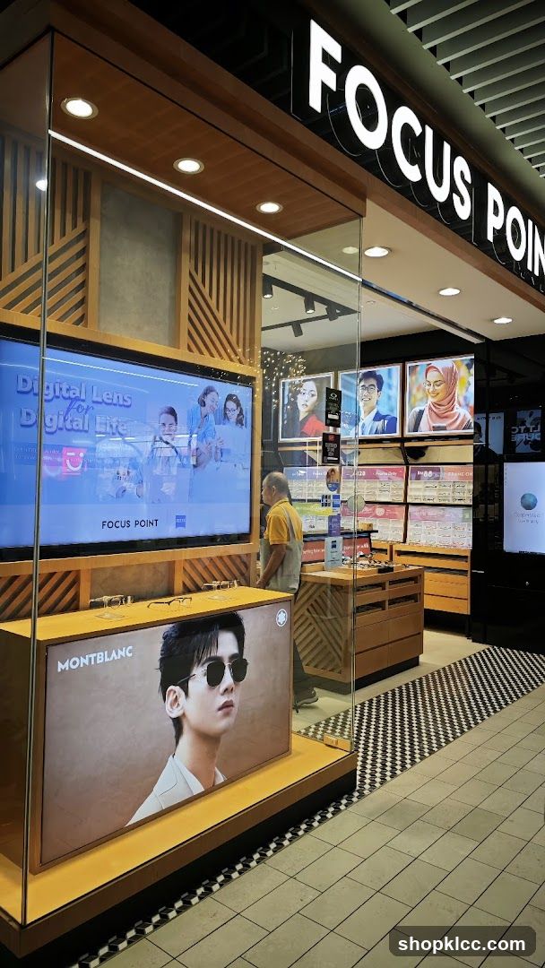 FOCUS POINT Storefront
