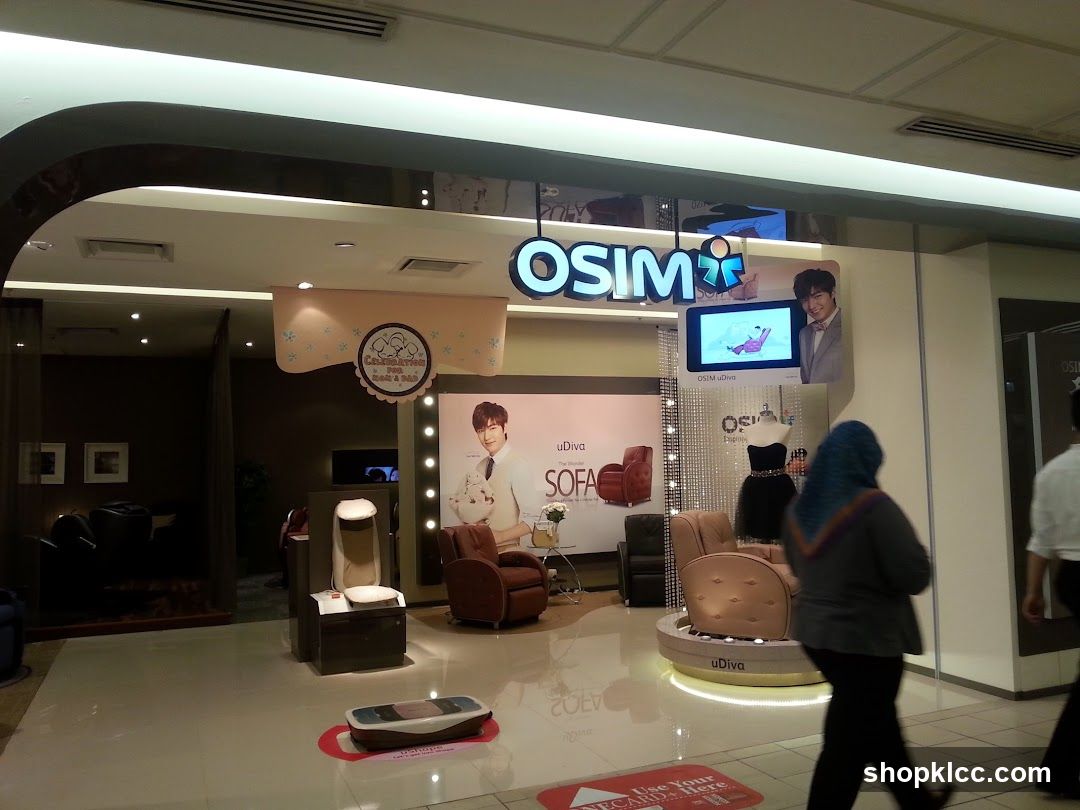 OSIM Store Interior Display