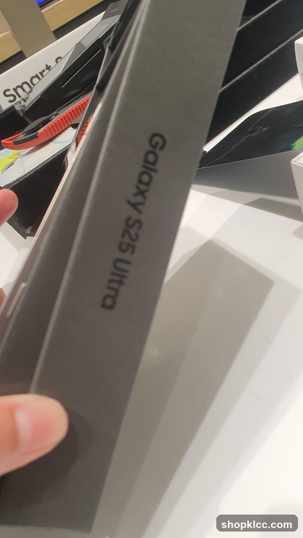 Samsung Galaxy S25 Ultra Box