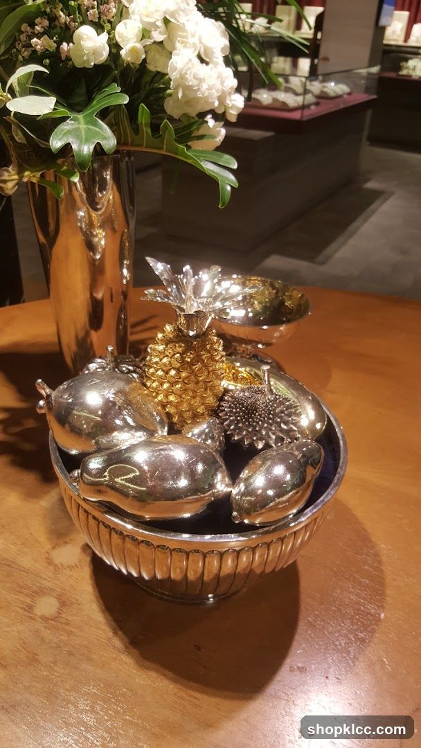 Decorative Fruit Bowl with Flowers