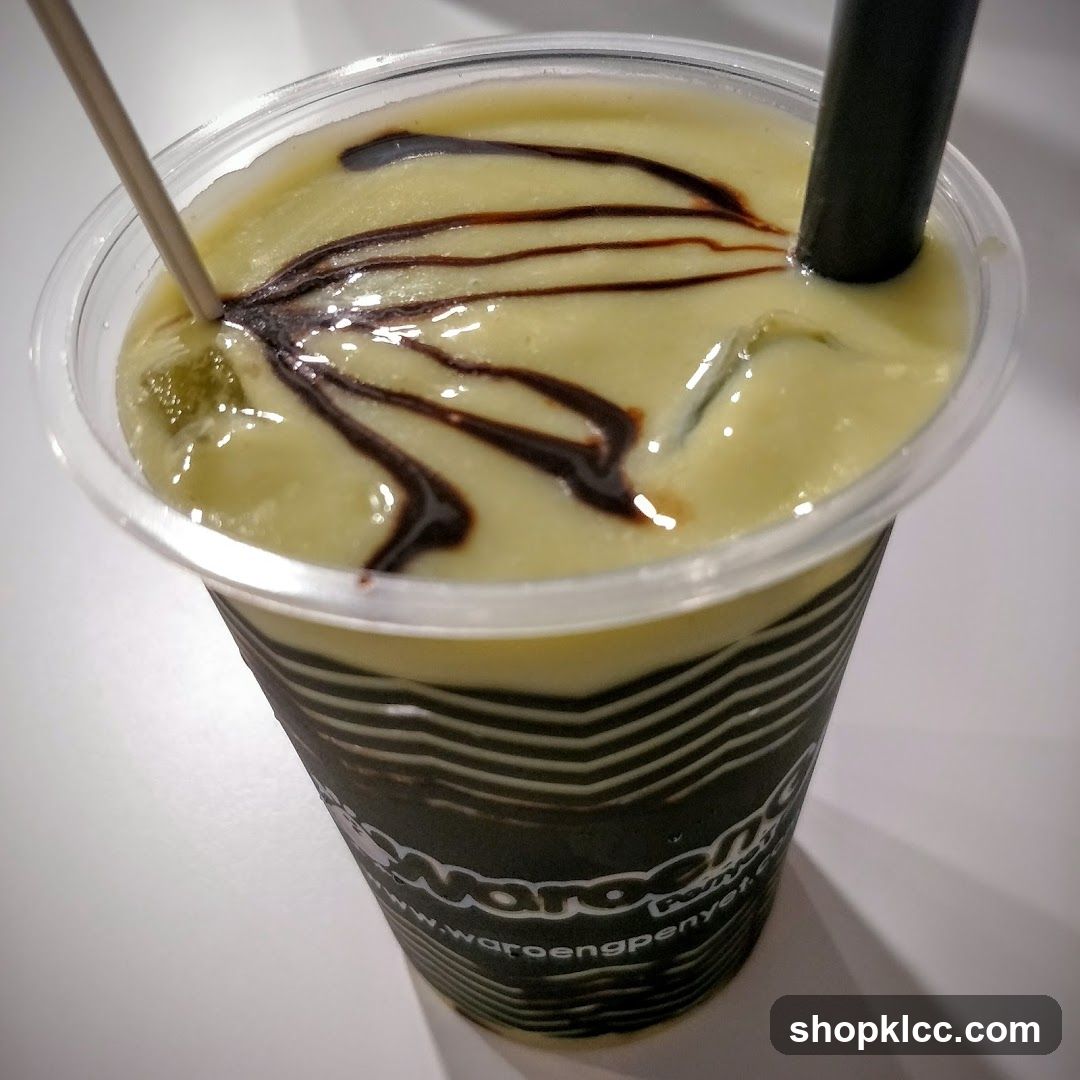 Avocado Smoothie with Chocolate Drizzle