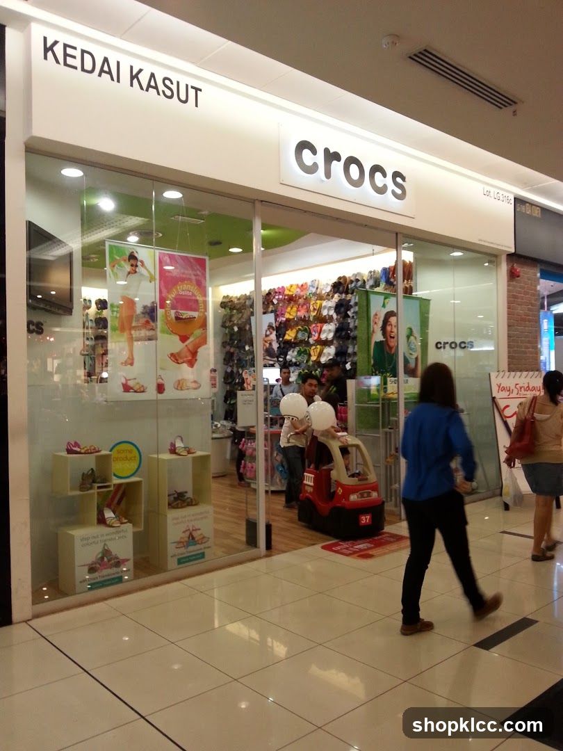 Crocs Store Entrance