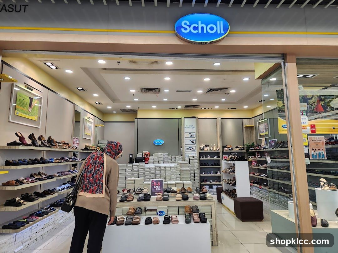 Scholl & Santa Footwear