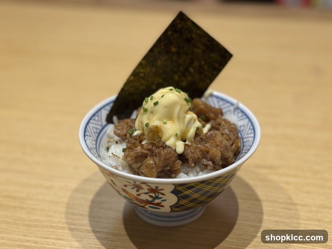 Beef Bowl with Egg and Seaweed