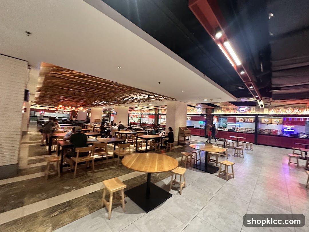 Food Court